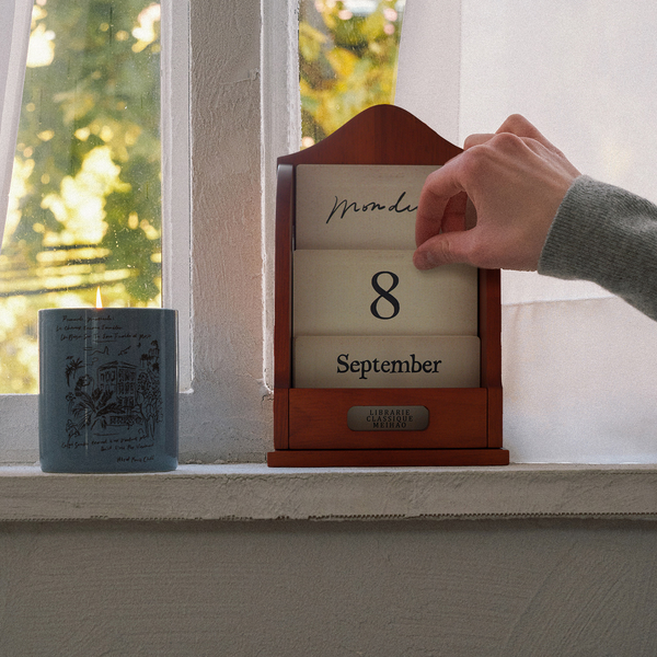 Vintage Wooden Calendar Frame