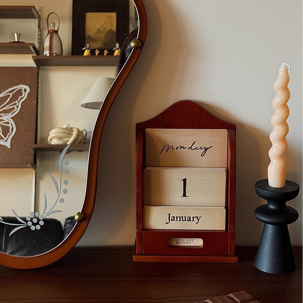 Vintage Wooden Calendar Frame