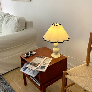 Classic Ruffle Table Lamp – Vintage Korean Bedside Lamp for Cozy Bedroom Decor