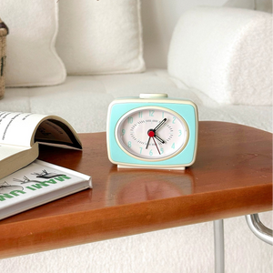Mini Pastel Retro Table Clock